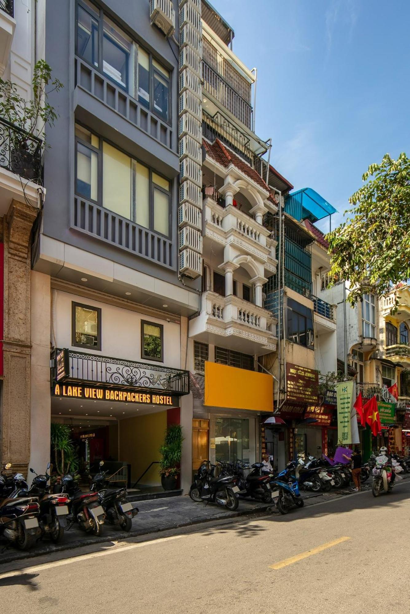 Lakeview Backpackers Hostel & Rooftop Bar Hanoi Exteriör bild