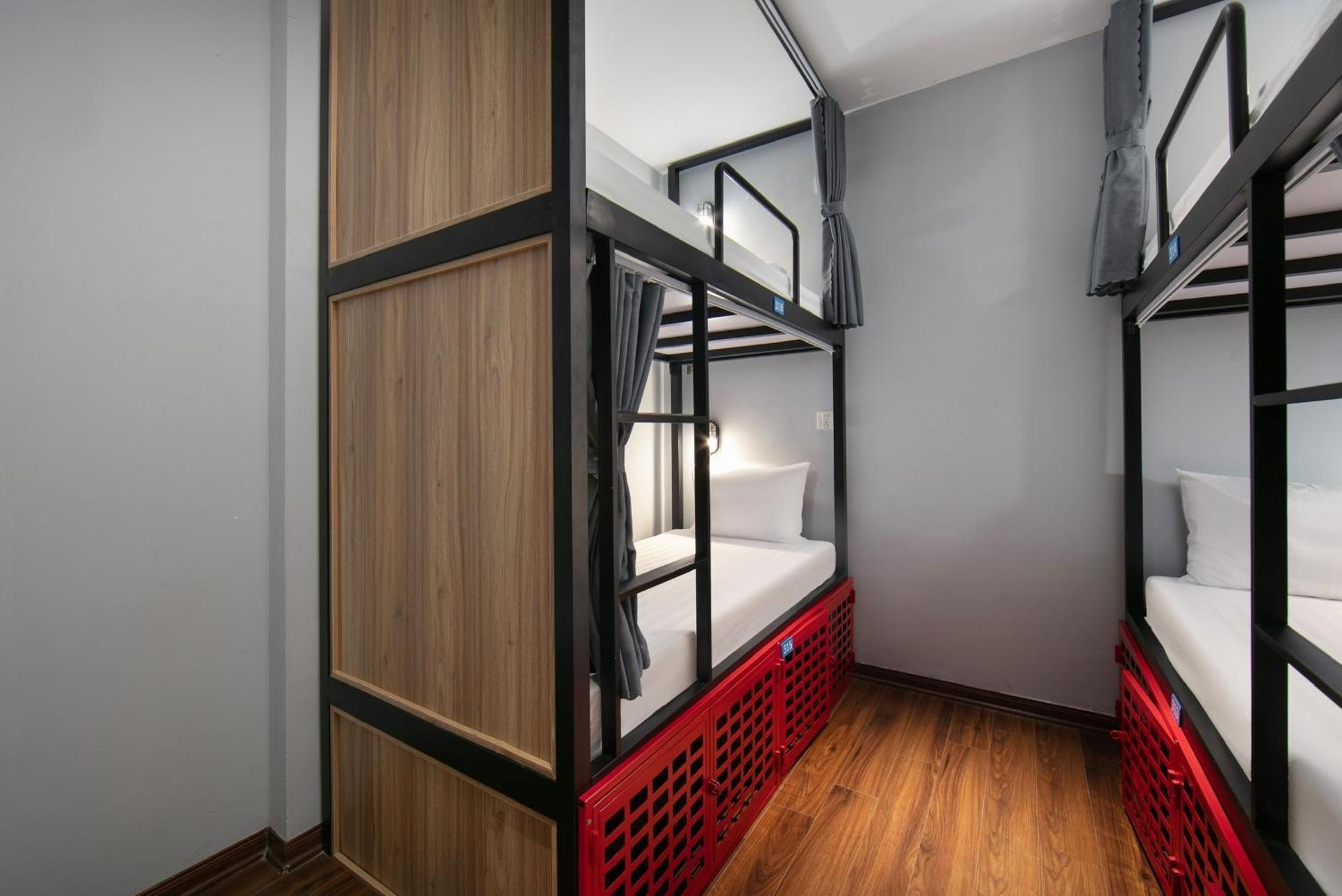 Lakeview Backpackers Hostel & Rooftop Bar Hanoi Exteriör bild
