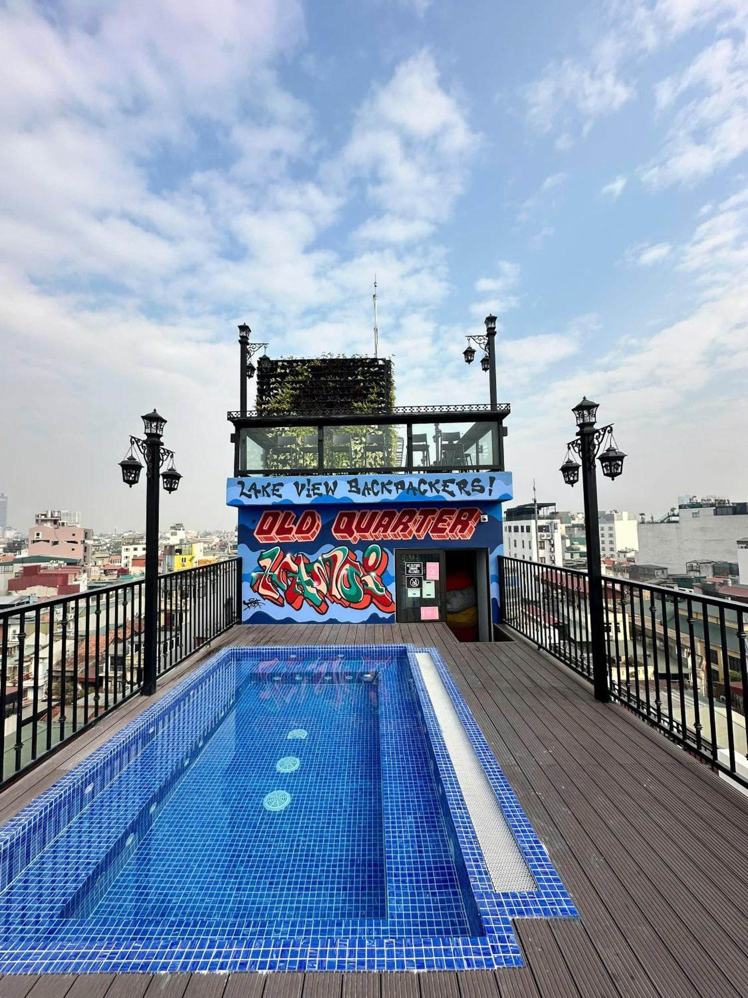 Lakeview Backpackers Hostel & Rooftop Bar Hanoi Exteriör bild