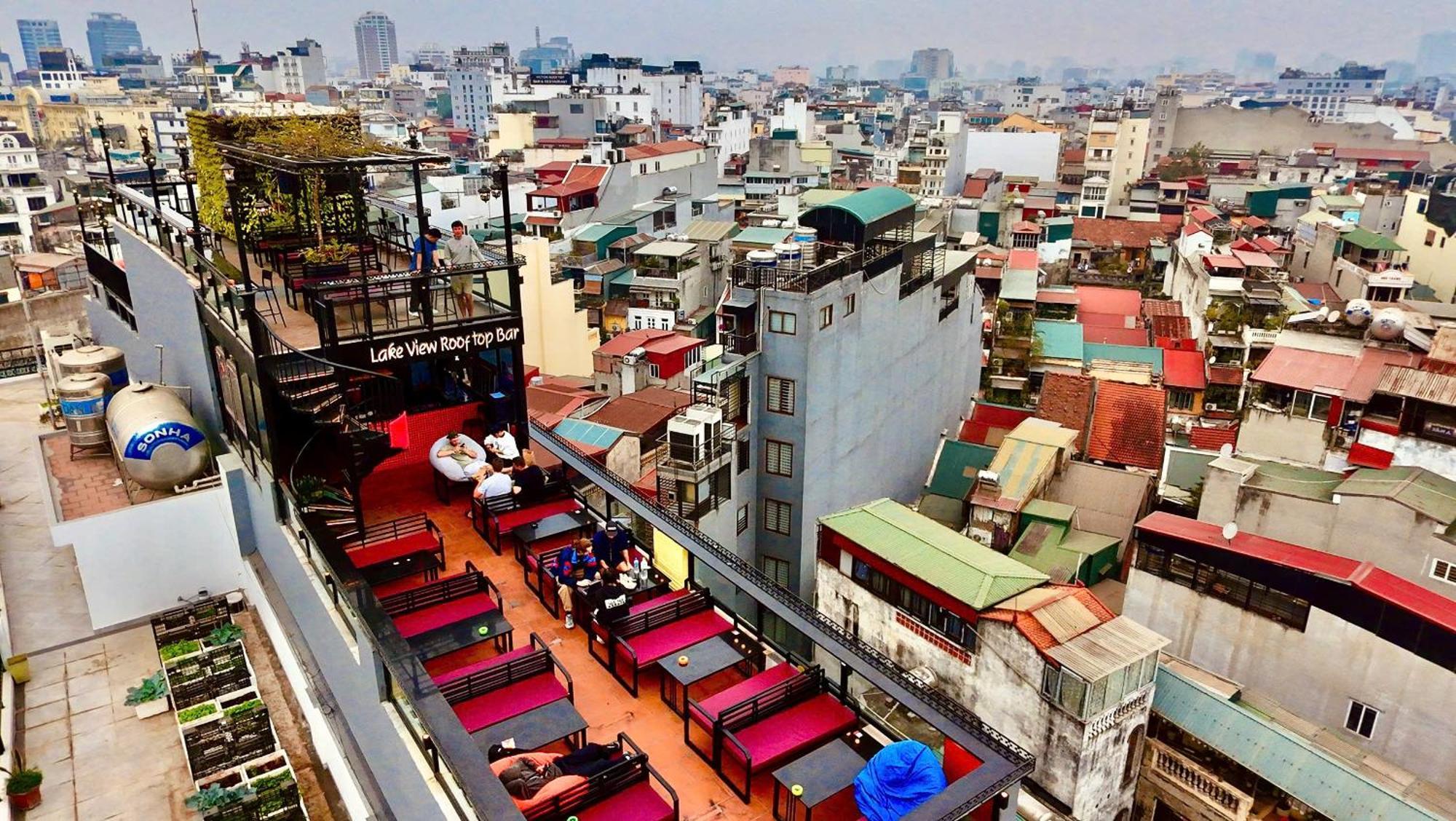 Lakeview Backpackers Hostel & Rooftop Bar Hanoi Exteriör bild
